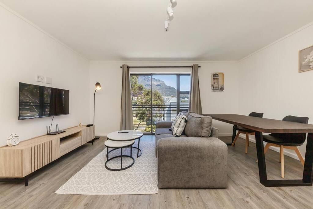 Modern Living At Castle Rock * Cape Town