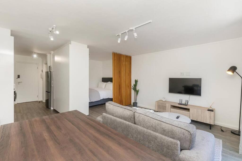 Apartment Modern Living At Castle Rock *